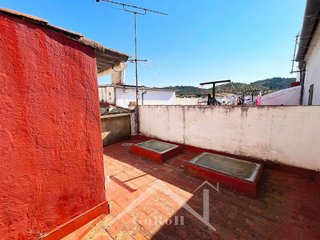 Casa adosada en venta en Constantina