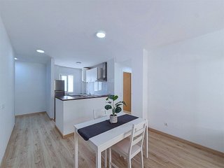 Piso en venta en Parque Victoria Eugenia en Málaga