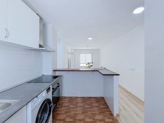 Piso en venta en Parque Victoria Eugenia en Málaga
