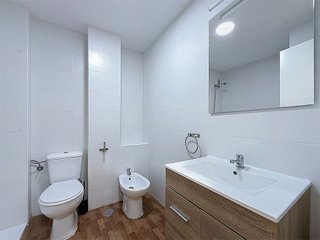 Piso en venta en Parque Victoria Eugenia en Málaga