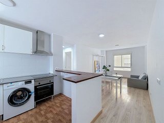 Piso en venta en Parque Victoria Eugenia en Málaga