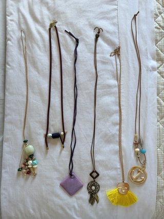 Lote 6 Collares Variados Por separado 1€ casa uno