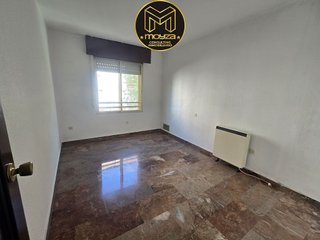 Piso en venta en Hospital en Jaén
