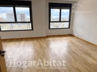 Piso en venta en La Punta en Valencia