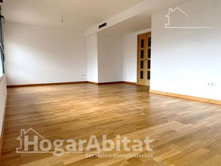Piso en venta en La Punta en Valencia
