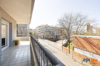 Piso en venta en Eixample Nord – La Devesa en Girona