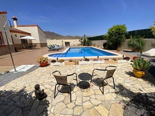 Chalet en venta en Zurgena