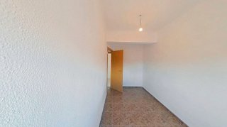 Piso en venta en Palomeras bajas en Madrid