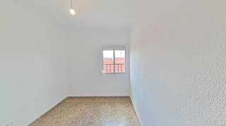 Piso en venta en Palomeras bajas en Madrid