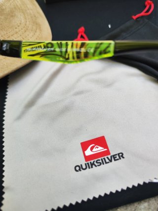 Gafas de sol Quiksilver negras y verdes