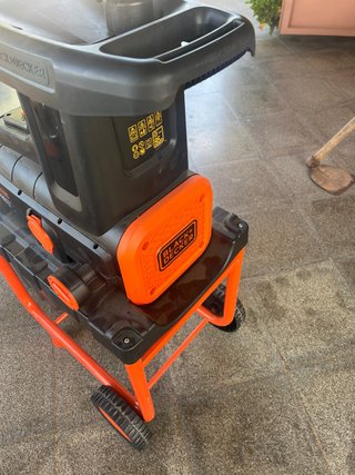 Biotriturador Compostador Black+Decker