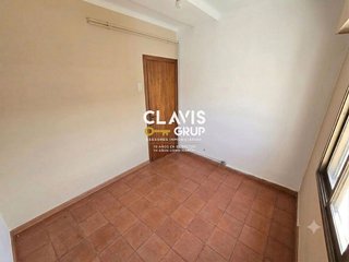 Piso en venta en La Prosperitat en Barcelona