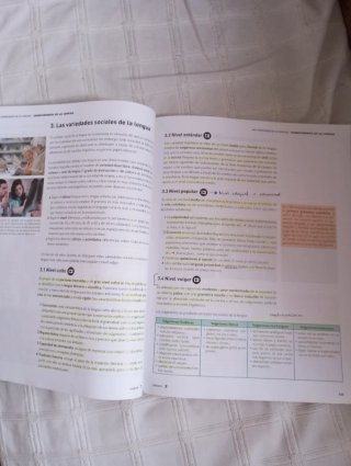 Lengua castellana y Literatura 1 y Filosofía 1° ba