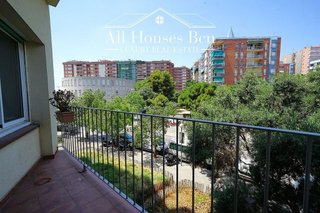 Piso en venta en La Maternitat i Sant Ramon en Barcelona