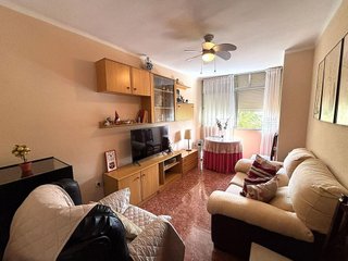 Piso en venta en Parque Victoria Eugenia en Málaga
