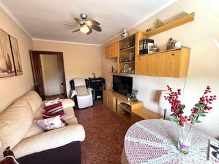 Piso en venta en Parque Victoria Eugenia en Málaga