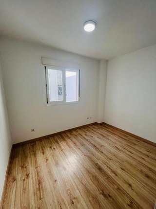 Piso en venta en Parque Victoria Eugenia en Málaga