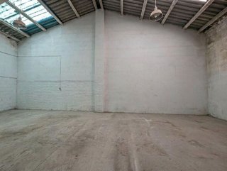 Nave industrial en venta en Santa Clara en Sevilla