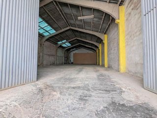 Nave industrial en venta en Santa Clara en Sevilla