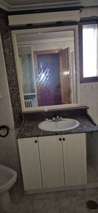 Piso en venta en Santa Cruz - Industria - Polígono Campollano en Albacete