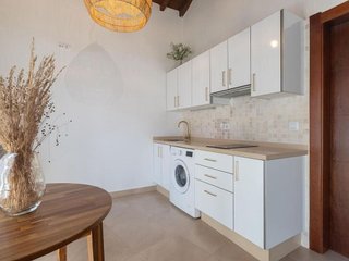 Piso en venta en La Goleta - San Felipe Neri en Málaga