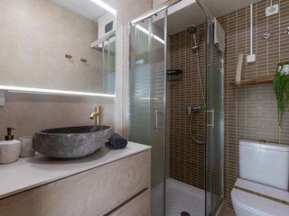 Piso en venta en La Goleta - San Felipe Neri en Málaga