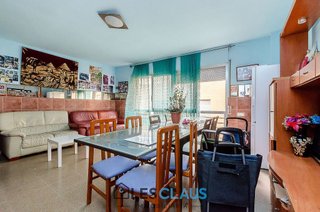 Piso en venta en Sants en Barcelona