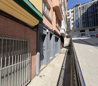 Piso en venta en Os Mallos - San Cristóbal en Coruña (A)