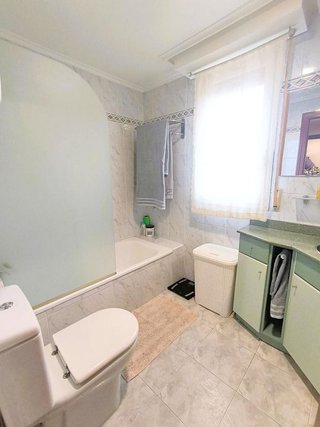 Piso en venta en Portillejo - Valdegastea en Logroño