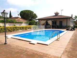 Chalet en venta en Urbanitzacions en Lloret de Mar