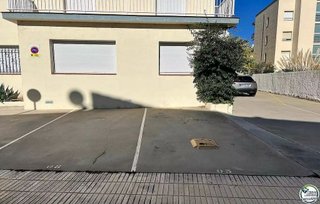 Piso en venta en Salatar en Roses