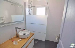 Piso en venta en Salatar en Roses