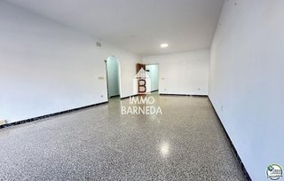 Piso en venta en Empuriabrava en Castelló d´Empúries