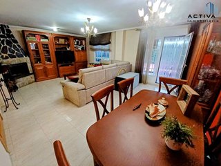 Casa pareada en venta en Renedo de Esgueva