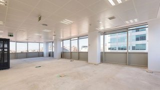 Oficina en alquiler en Hostafrancs en Barcelona