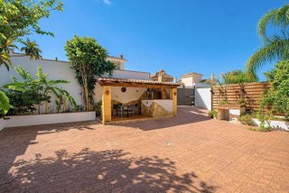 Chalet en venta en Coín