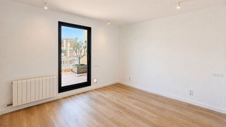 Ático en venta en Sant Antoni en Barcelona