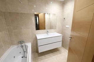 Piso en venta en Los Arqueros-Puerto del Almendro en Benahavís