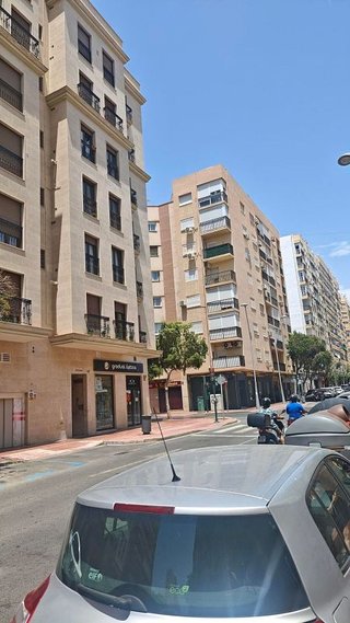 Piso en venta en Barrio Alto - San Félix - Oliveros - Altamira en Almería