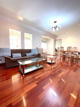Piso en venta en Pueblo Nuevo en Madrid