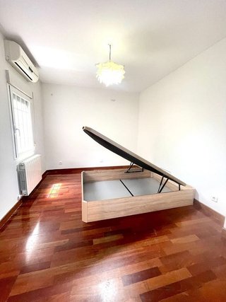 Piso en venta en Pueblo Nuevo en Madrid