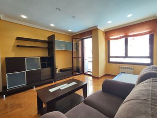 Piso en venta en Milán - Pumarín - Teatinos en Oviedo