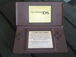 Nintendo DS Lite Rosa + 3 Giochi