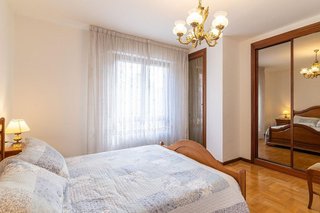Piso en venta en Ermitagaña - Mendebaldea en Pamplona
