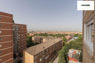 Piso en venta en Polígono Cartuja – La Paz en Granada
