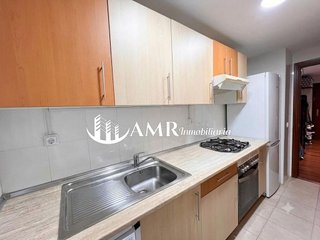 Piso en venta en Parla Este en Parla
