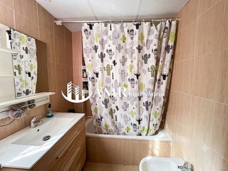Piso en venta en Parla Este en Parla