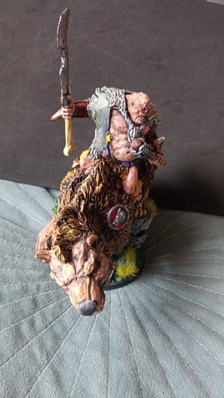 Ogro tusker  ogor Scibor con piezas de Warhammer