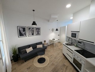 Local comercial en venta en Girón - Las Delicias - Tabacalera en Málaga