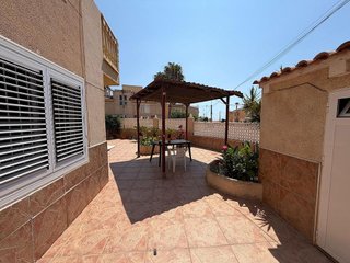 Casa pareada en venta en Playa de los Locos en Torrevieja